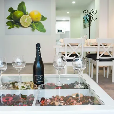 Enjoy La Casa De Los Limones Playa * Estepona